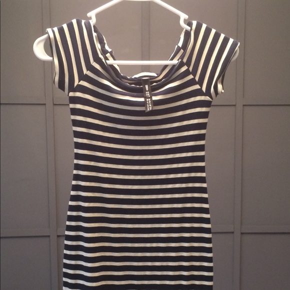 Lord and Taylor bodycon dress XS great condition - Picture 3 of 6